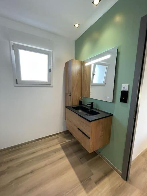 Appartement Climatise Charmes  Exteriör bild